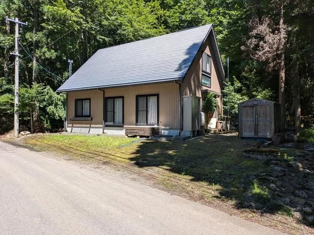 ■ Property constructed by Tohoku Misawa Home! ■ Located in a forest area rich in nature such as rivers!