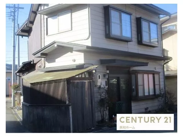 Within a 10-minute walk to elementary and junior high schools, safe! Close to supermarkets and convenience stores, a convenient location for living!