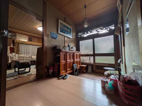 Kakogawa City, Yamate 2-chome (Kamino Station) 2-story building 5DK