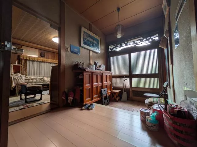 Kakogawa City, Yamate 2-chome (Kamino Station) 2-story building 5DK