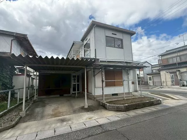 Ono Town, Ibi District, Aiba (Itokun Station) 2-story building 6DK