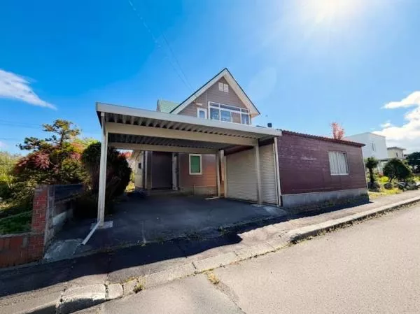 Chitose City, Wakakusa 4-chome (Chitose Station) 2-story building 3SLDK