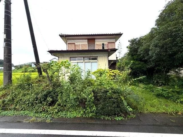 ◆Open kitchen◆Partially floored◆Separate bath and toilet◆Shutters◆Connected Japanese-style room