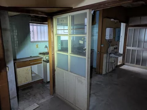 Kainan City, Shimotsu Town, Shimotsu (Shimotsu Station) 2-story building 7K