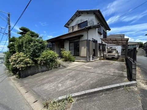 Open house event / Limited-time current sale / Land 110 tsubo / Garden tree pruning planned / Parking for 3 cars available