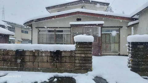 Yokote City, Junmachi Niida Aza Machihigashi (Junmachi Station) 2-story building 4DK