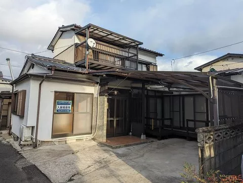 Ogi City, Ushizu Town Ushizu (Ushizu Station) 2-story building 7DK