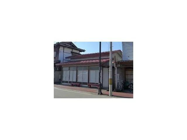 *Parking for 6 cars available* Current building area approximately 36 tsubo* Attached building (storehouse) available, 1st floor: 19.