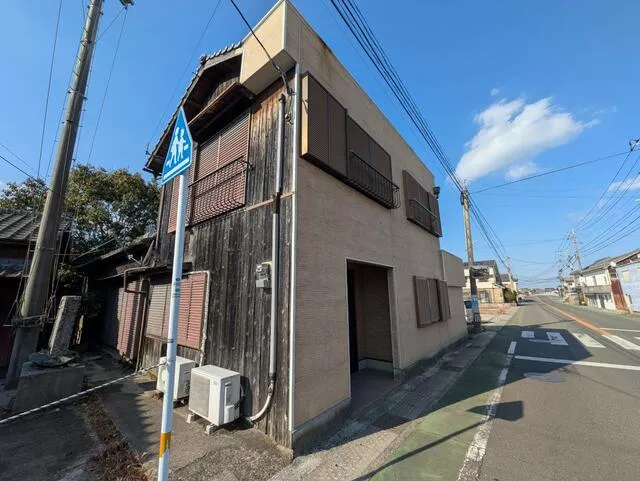 2F 5DK in Itohara, Musashi-machi, Kunito-shi, Hokkaido

3 million yen