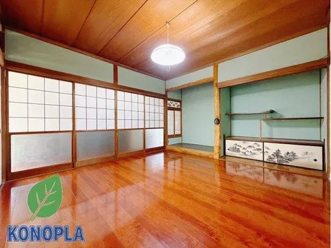 Other details: Person in charge: Ikuya Kamie, Facilities: Public water supply, public sewer, individual LPG, Parking: Car space