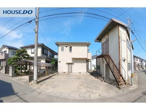A 4LDK with good sunlight and ventilation♪ It has kitchens on both the first and second floors!