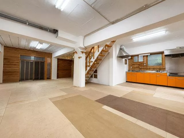 Atami City, Sakuragi Town (Kaminomiya Station) 3-story 7LDK