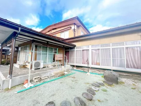 [Open House] Front road width 6m / Northwest corner lot / Garden space available / Near Yachi Chubu Elementary School