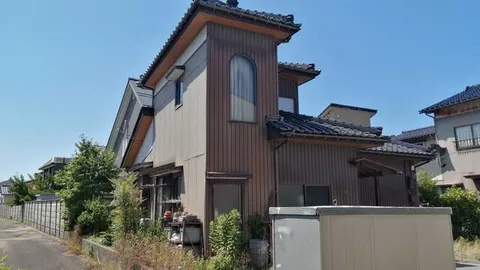 Inujima 5-chome, Toyama City (Inujima Shimmachi Station) 2-story 5DK