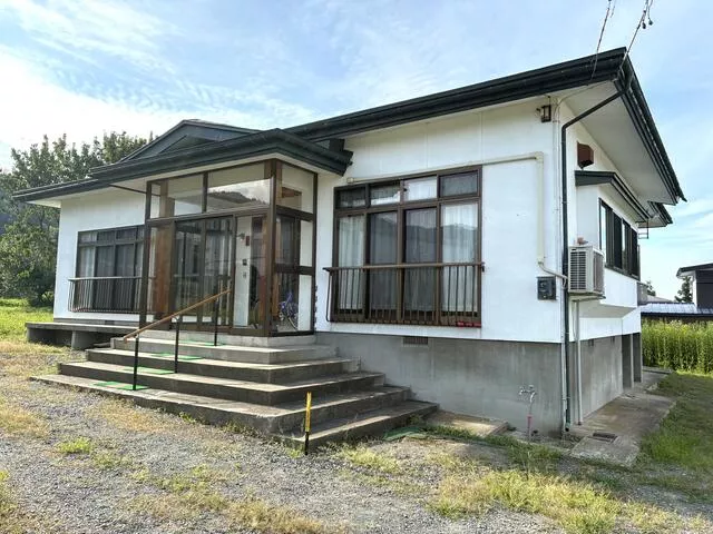 Yonezawa City, Toyama Town (Nishi-Yonezawa Station), single-story building, 6DK