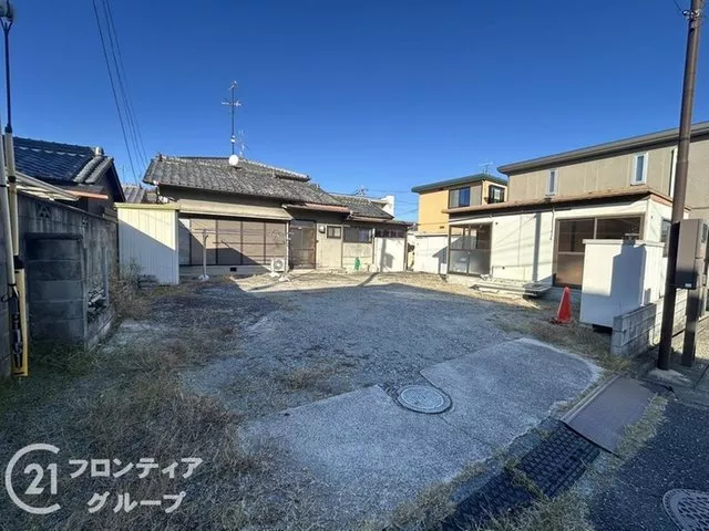 【Rich surrounding environment + Immediate reservation available!】 Two train lines available ■ Parking for 4 or more cars ■ 5-minute walk to elementary school