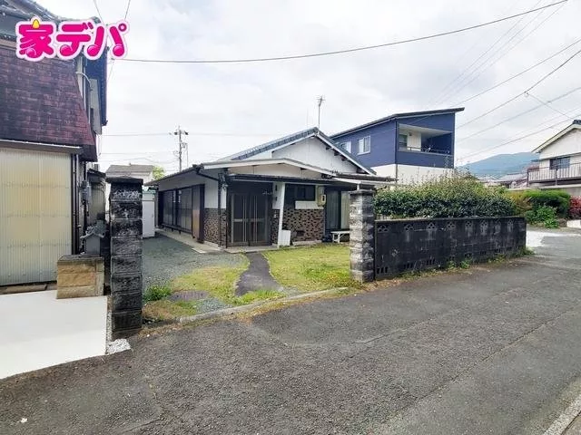 ■ 10 minutes on foot to Shinjo Elementary School ■ Japanese-style room available ■ Parking for 3 or more cars ■ Renovation history available