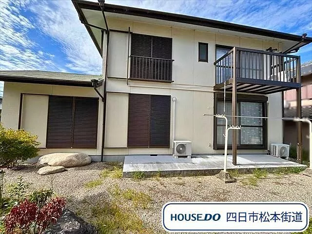 Used single-family home in Yokkaichi City, Mitakidai 1-chome, used single-family home