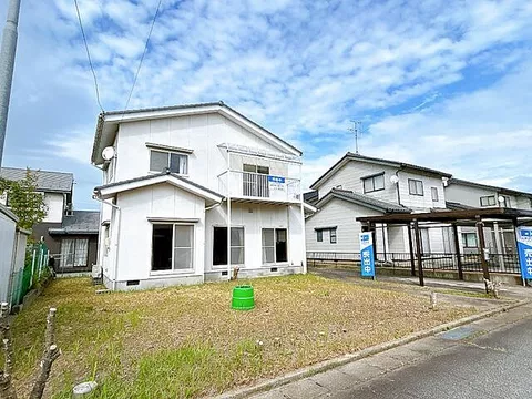 Used single-family home in Nakaniikawa-gun Tateyama Town Kakinokizawa