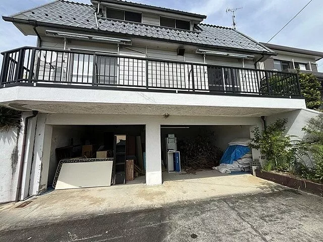 Used single-family home, JR Tōkaidō and Sanyō Main Line, Ōmihachiman Station, 25 minutes by bus, get off at Matsugaoka-guchi, 8 minutes on foot