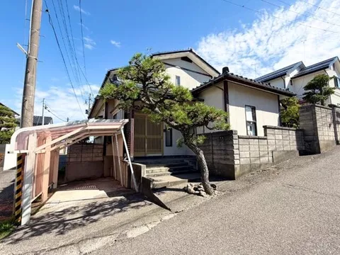 Niigata City, Nishi Ward, Urayama 4-chome (Aoyama Station) 2-story building 4DK