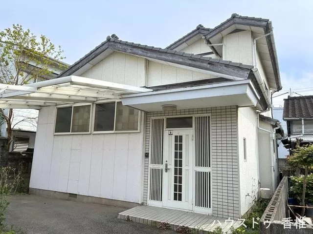 6LDK just 5 minutes on foot to the sea! Perfect for residential office, second house, or tenant!