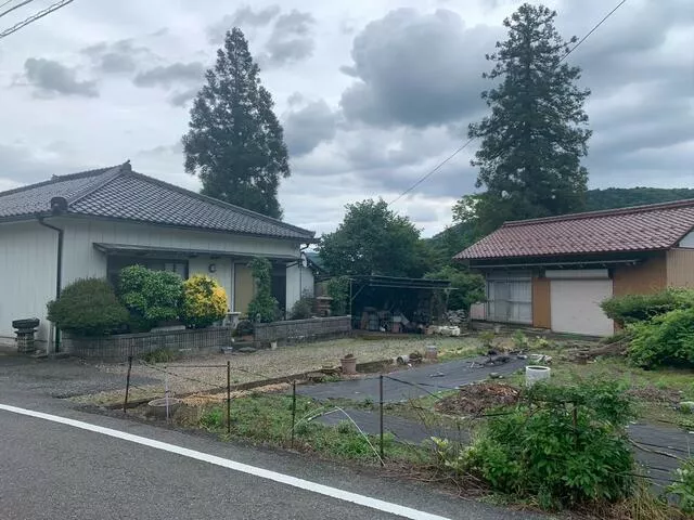 Ibi County, Ibigawa Town, Tokuzumi (Tachikubo Station), single-story building, 3LDK