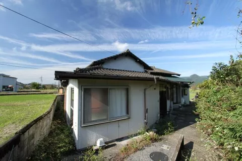 Kusu-gun, Kokonoe-cho, Oaza-Ugeta （Era station） Single-story building, 5SDK

380,000 yen