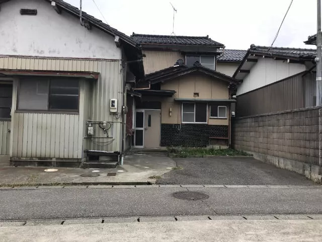 Komatsu City, Shimamachi (Awazu Station) 2-story building 6DK