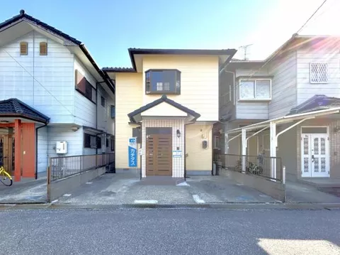 Kochi City Nagahama (Sanbashi-dori 5-chome Station) 2-story 3LDK