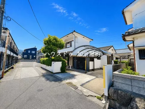 ■ 8 minutes on foot from Sakanoue Station × 4 minutes on foot from the supermarket, recommended for those who prioritize location
