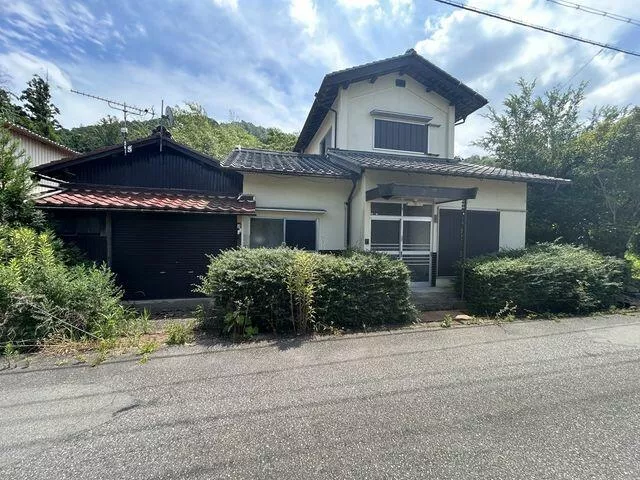 Tanba Sasayama City, Yagami Uchi (Sasayamaguchi Station) 2-story building 6DK