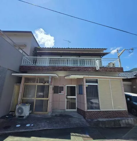 Kudoyama Town, Ito District, Oaza Kudoyama (Kudoyama Station) 2-story building 6DK