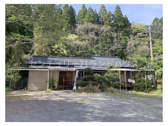 Shukubuta, Makizono-cho (Kirishima Onsen Station), 4.5 million yen