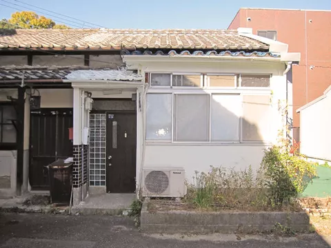 Kobe City, Hyogo Ward, Kumano Town 5-chome (Nagata Station) Single-story building 2K