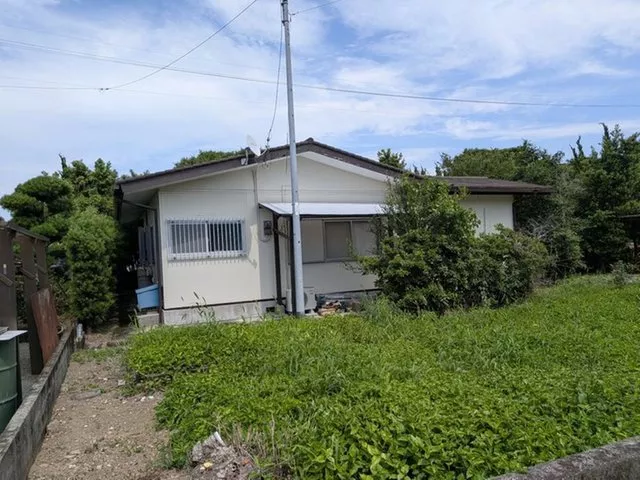 【Spacious land approximately 243 tsubo (804.95 square meters)】【Single-story × 4DK◎】