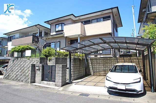 Used single-family home, 10 minutes by bus from Iga Railway Ueno City Station, 5 minutes on foot