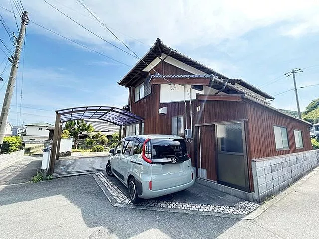 Used single-family home Hofu City Oaza Tajima