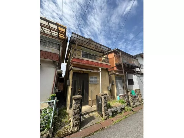 [Immediate viewing available] ● 14-minute walk to Omihachiman Station ● 7-minute walk to Friend Mart