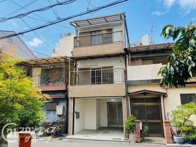 Moriguchi City, Okubo Town 1-chome (Furukawabashi Station) 3-story building 5LDK