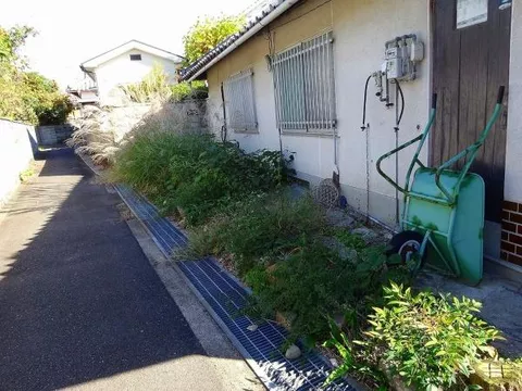 Sennan City, Hatajiro 1-chome (Izumi-Tottori Station) Single-story building 4DK