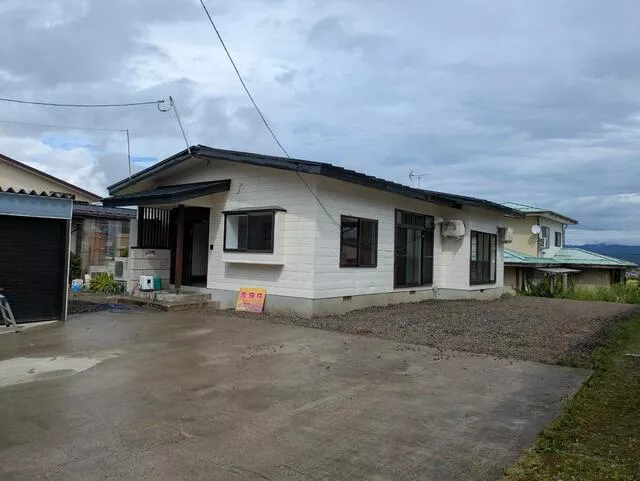 Yonezawa City, Oaza Sasanoh (Minami-Yonezawa Station) Single-story building 3LDK