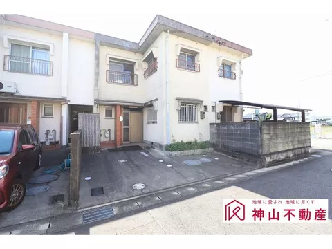 ■New listing■City gas■3-minute walk to Nishinari Elementary School (approximately 227 m)