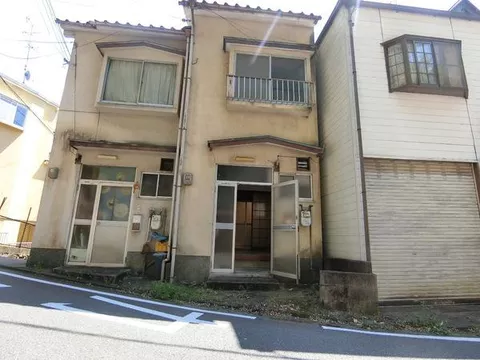 Kyoto City, Higashiyama Ward, Imakumano Minami Hiyoshicho (Tofukuji Station) 2-story building, 3K