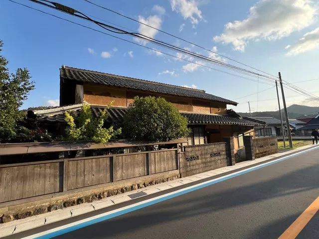 ■Parking for more than 5 cars possible!!■Spacious land of about 300 tsubo!!