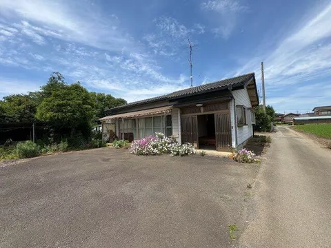 Sarushima County Sakai Town Oaza Shimosuna (Minakurikawa Station) single-story building 3DK