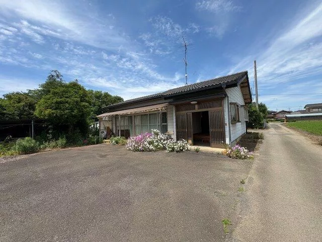 Sarushima County Sakai Town Oaza Shimosuna (Minakurikawa Station) single-story building 3DK