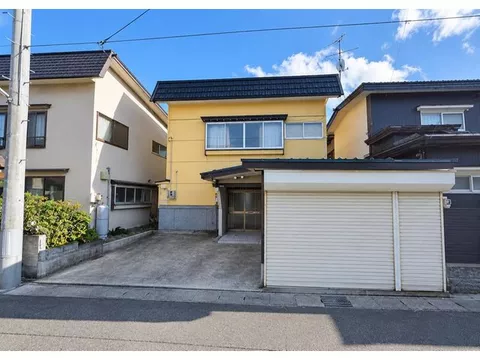 Maeda 2, Namioka - 4.8 million yen