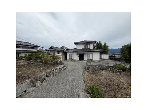 Oshima (Kamikatagiri Station) 9.35 million yen
