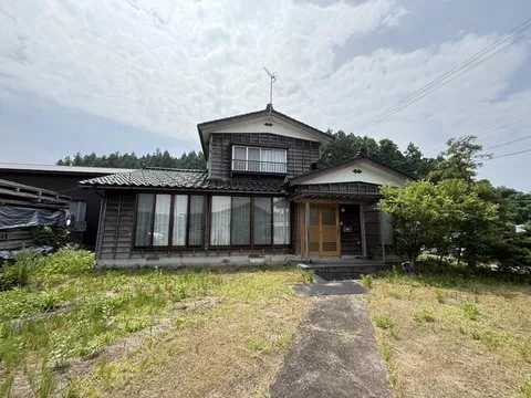 Kashiwazaki City, Nishiyama Town Shinbo (Nishiyama Station) 2-story 7DK